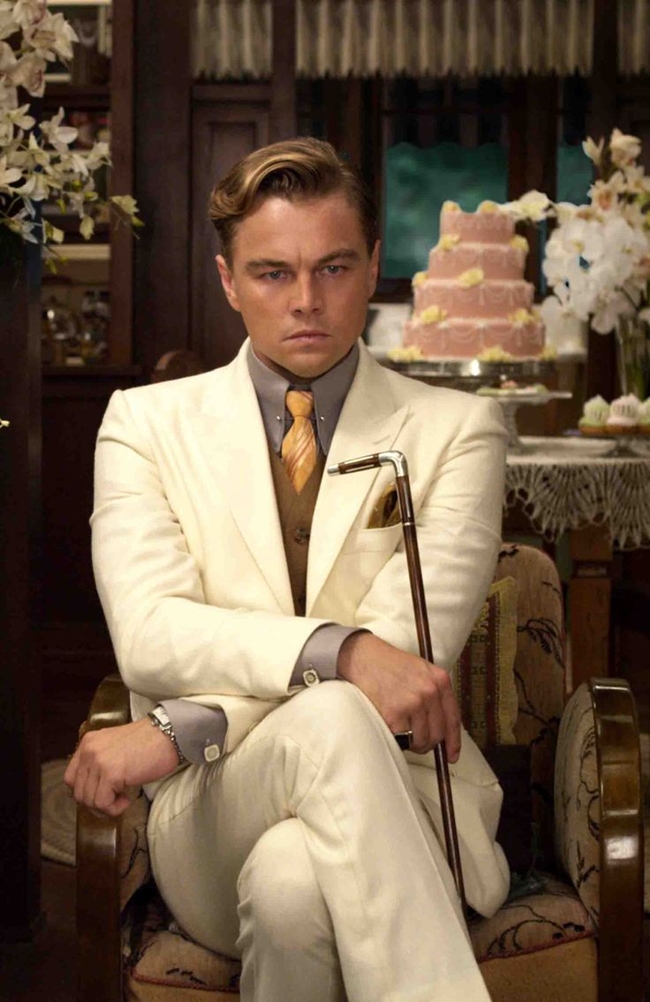 Leonardo DiCaprio khá có duyên với các vai đại gia, tỷ phú trên màn ảnh. Ngoài The Great Gastby &#40;2013&#41;, anh còn thể hiện vai chàng phi công tỷ phú Howard Hughes trong The Aviator &#40;2013&#41;.