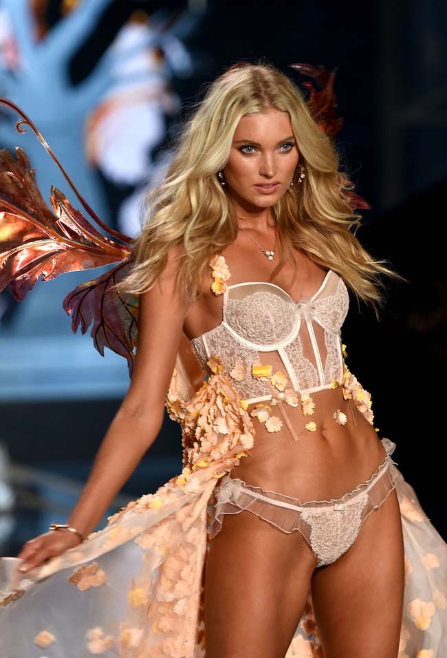 Hiện tại cô là thiên thần nội y của hãng Victoria&#39;s Secret.