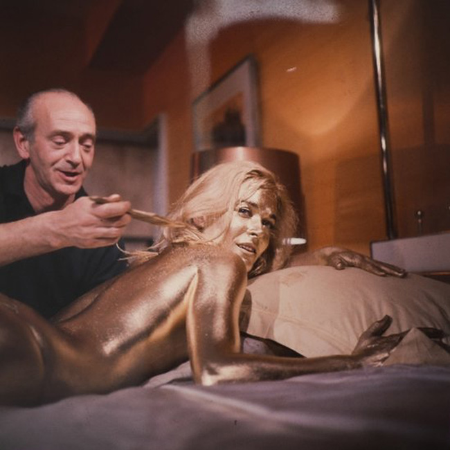 Shirley Eaton trong&nbsp;Goldfinger đã được chăm chút vẽ body painting để tạo nên hình ảnh một nàng cô gái tóc vàng đặc biệt.