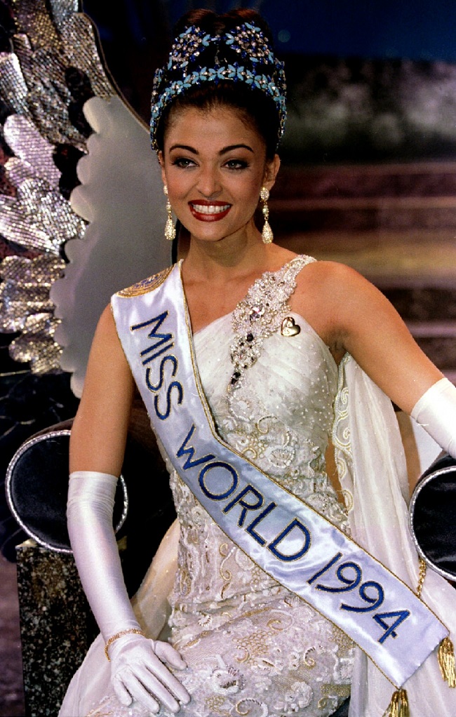 7.&nbsp;Aishwarya Rai: đăng quang Hoa hậu Thế giới năm 1994 và đồng thời là người đẹp Ấn Độ thứ 2 nhận được vinh dự này.&nbsp;