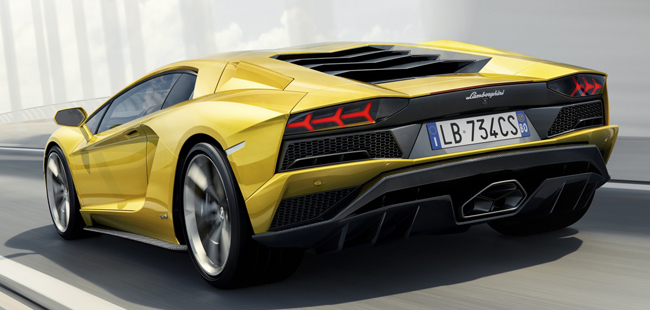 Dự kiến, những chiếc Lamborghini Aventador S LP740-4 sẽ bắt đầu đến tay khách hàng vào mùa xuân năm sau. Giá bán của Lamborghini Aventador S LP740-4 là 421.350 USD tại Mỹ, 281.555 Euro tại châu Âu và 222.955 Bảng tại Anh. Trong khi đó, tại Trung Quốc, Lamborghini Aventador S LP740-4 có giá lên đến 6.739.673 Nhân dân tệ.