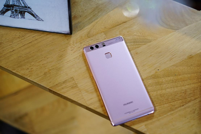 Huawei P9 là&nbsp;chiếc smartphone thuộc phân khúc cao cấp với bộ camera kép được chế tác cùng Leica.