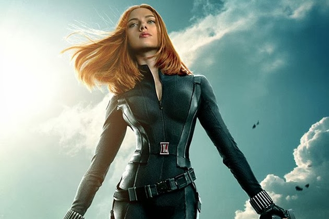 Scarlett với tạo hình nữ chiến binh gợi cảm trong Captain America: Civil War.