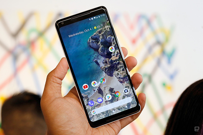 Pixel 2 chạy trên nền tảng Android 8.0 Oreo mới nhất của Google.