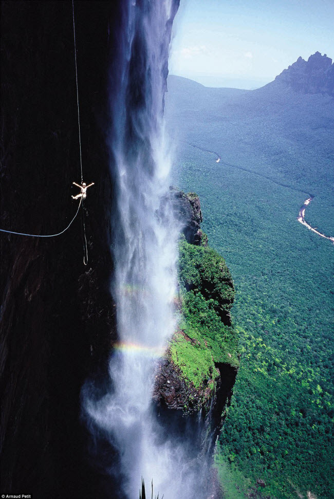 Thác Angel, Venezuela:&nbsp; Đây là thác nước cao nhất thế giới &#40;978 m&#41;.