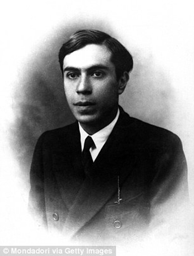 17. Ettore Majorana &#40;IQ: 183-200&#41;. Nhà vật lí lý thuyết của Ý là 1 chuyên gia về các hạt hạ nguyên tử điện trung lập tạo ra trong phản ứng hạt nhân.