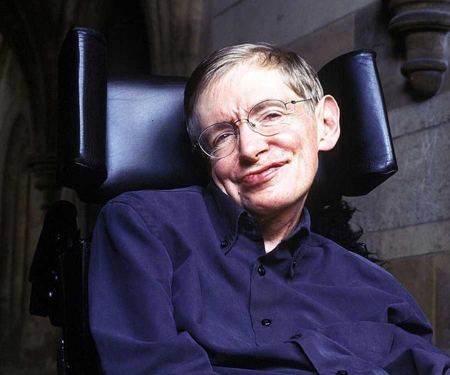 37. Stephen Hawking &#40;IQ: 160&#41;. Những cống hiến của ông cho lĩnh vực vật lý lý thuyết được cả thế giới biết đến và tạo nên một cuộc cách mạng về vật lý lý thuyết trong kho tàng tri thức nhân loại.