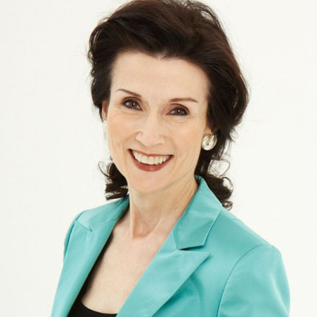 39. Marilyn vos Savant &#40;IQ: 127-228&#41; là nhà văn, giảng viên, nhà viết kịch nổi tiếng người Mỹ.