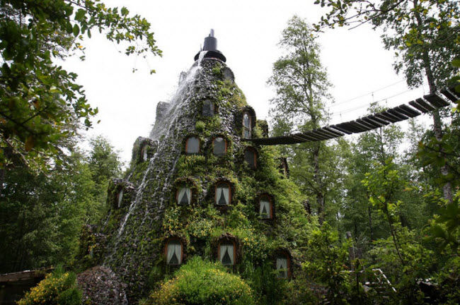 Khách sạn Montana Magica Lodge, Chile.