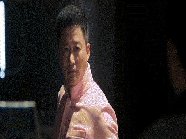 HOT: Clip 7 phút tỉ phú Jack Ma đấu tay đôi với Ngô Kinh, Chân Tử Đan