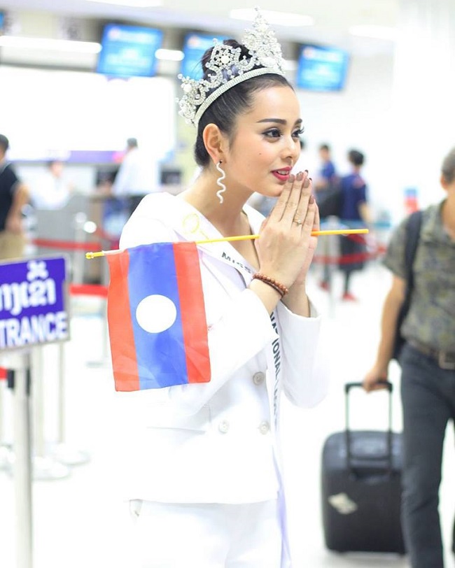 Hình ảnh khác của cô nàng ở Nhật trong những ngày dự thi Miss International.