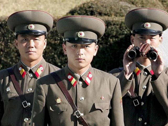 Tin mới nhất vụ lính Triều Tiên bị bắn ”40 phát” khi đào tẩu
