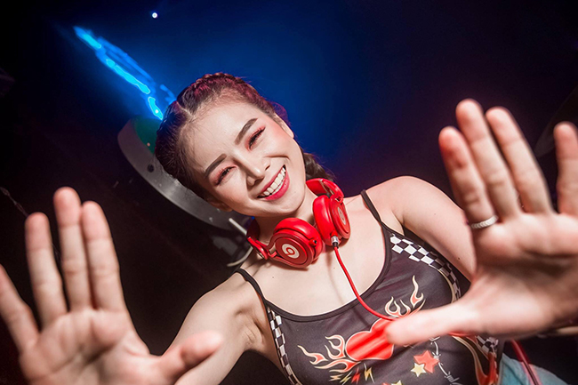 Sắp tới, DJ Mie chia sẻ sẽ cho ra mắt 2 sản phẩm âm nhạc, có thể kết hợp với rapper và nhạc cụ âm nhạc độc đáo.