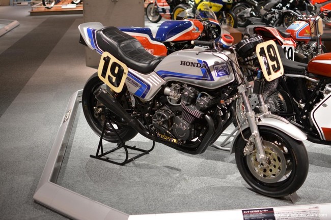 1982 Honda CB750F RACER