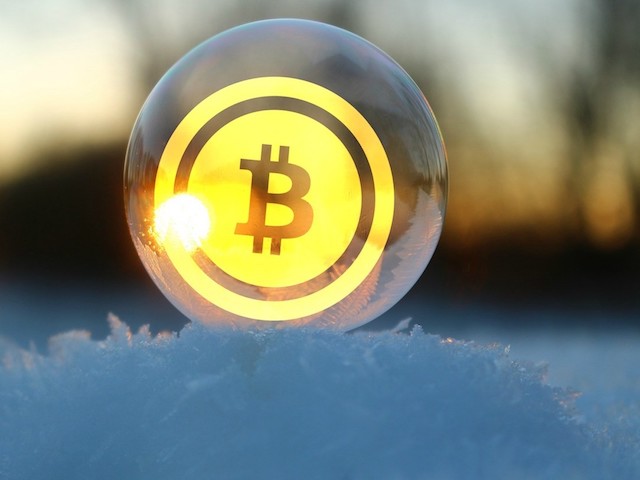 Giảm giá mạnh, có phải bong bóng Bitcoin sắp vỡ?