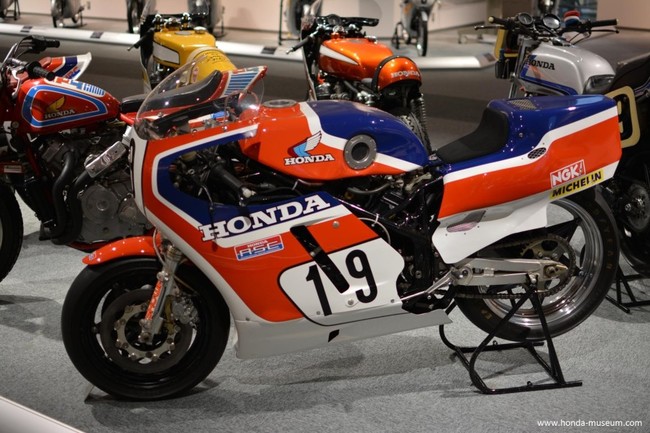 1982 Honda RS1000RW