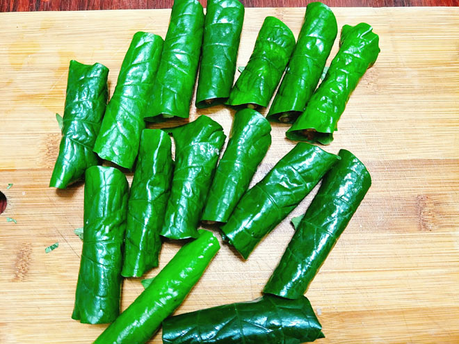 Cách làm chả bò cuốn lá lốt mềm ngon thơm nức mũi hàng xóm - 7