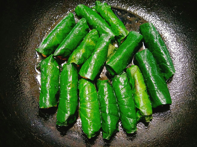 Cách làm chả bò cuốn lá lốt mềm ngon thơm nức mũi hàng xóm - 8