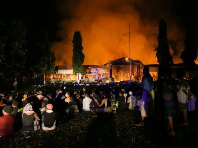 Indonesia: 1.200 tù nhân nổi loạn, ồ ạt vượt ngục sau sóng thần