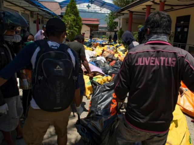 Động đất, sóng thần ở Indonesia: Số người thiệt mạng lên đến 1200