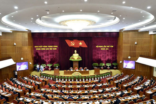 Chủ tịch QH Nguyễn Thị Kim Ngân điều hành ngày làm việc đầu tiên của Hội nghị Trung ương 8 - 1