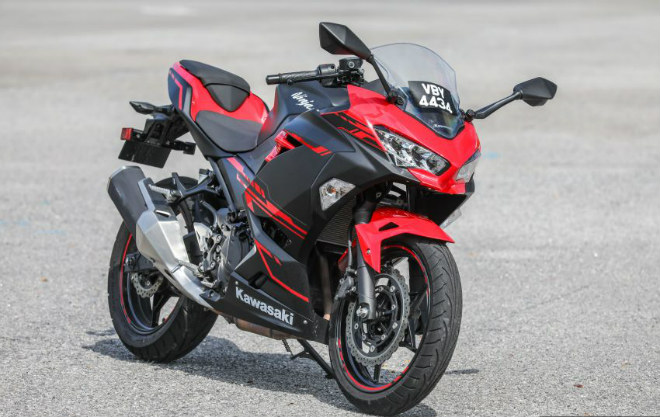 2019 Kawasaki Ninja 250 giá 130 triệu đồng, hút dân tập chơi - 7