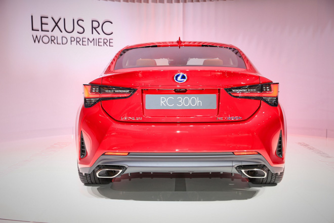 Lexus trình làng RC300h 2019 tại Paris Motor Show - 4