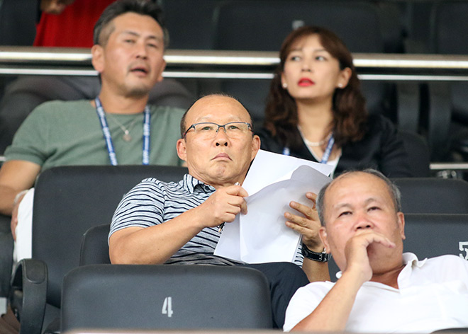 ĐT Việt Nam dự AFF Cup: HLV Park Hang Seo gặp khó vì lí do bất khả kháng - 1