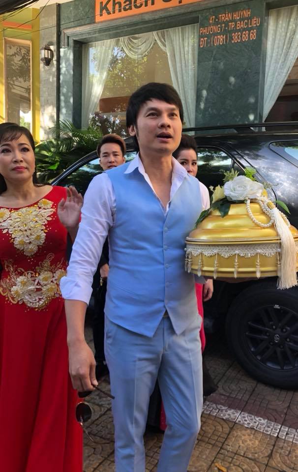 Dàn sao Việt đi bê tráp cho nghệ sĩ Trọng Nghĩa cưới vợ ở tuổi 52 - 1
