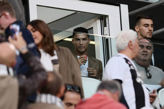 Ronaldo bị tố hiếp dâm: Nhà tài trợ ra đòn, Juventus &#34;vỡ mặt&#34; vì vạ lây - 2