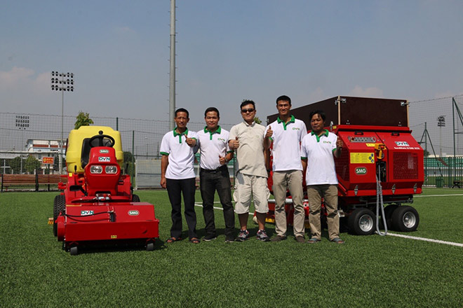 Trải nghiệm thi công và bảo dưỡng cỏ nhân tạo lần đầu tiên tại Việt Nam cùng DVN - 1