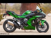 Thế giới xe - Kawasaki Ninja H2 SX SE được xướng tên &quot;sport-touring&quot; mạnh nhất 2018