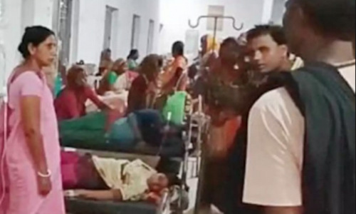 34 nữ sinh Ấn Độ bị đánh đến nhập viện vì chống trả quấy rối tình dục - 1