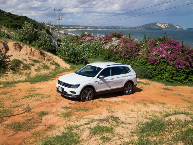 Đánh giá Volkswagen Tiguan Allspace: Hành trình 800km ”lên rừng xuống biển”