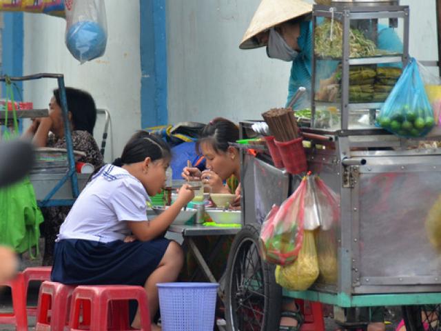 Phạt nặng để chống thực phẩm bẩn