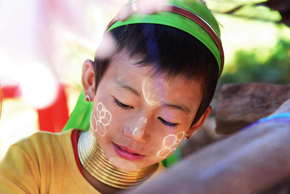 Đất nước của những 'mỹ nhân hươu cao cổ' - 1