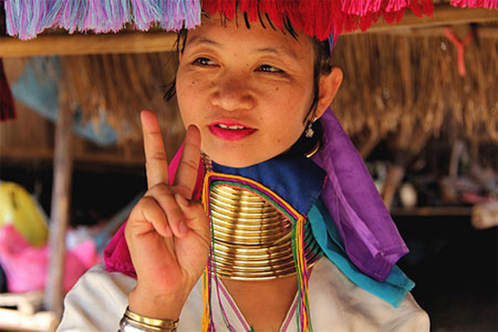 Đất nước của những 'mỹ nhân hươu cao cổ' - 10