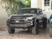 Tin tức ô tô - Bán tải Toyota Tacoma TRD Pro 4x4 đầu tiên về Việt Nam