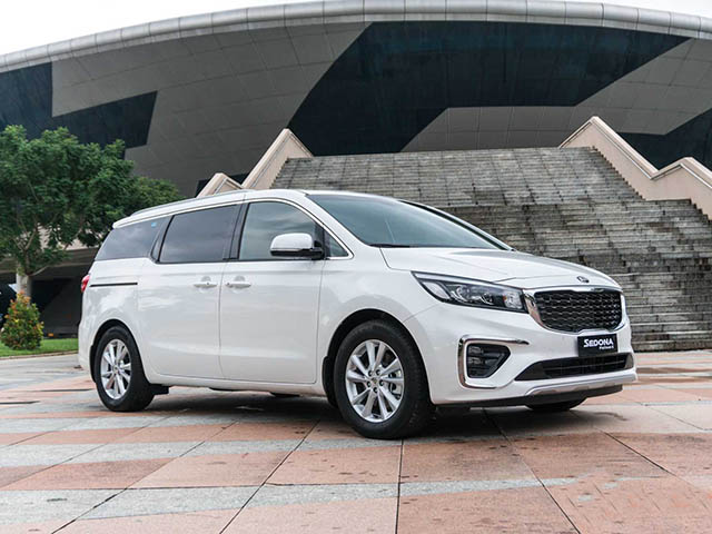 Giá xe Kia Sedona cập nhật tháng 10/2018: Phiên bản Sedona 2019 mới giá từ 1,129 tỷ đồng