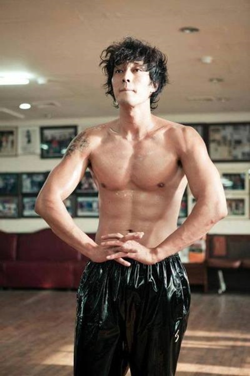 So Ji Sub ngày càng phong độ nhờ chế độ ăn “3 không” - 2