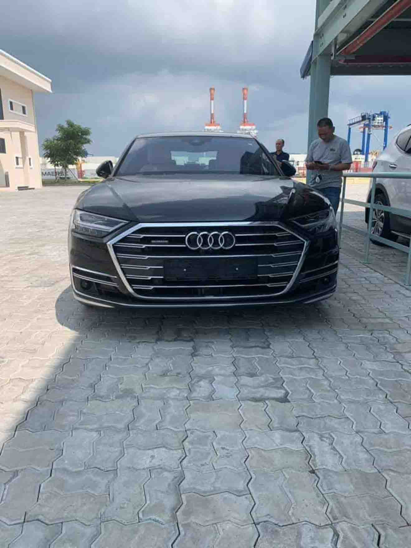 Audi A8 2019 đầu tiên về Việt Nam, giá bán hơn 7 tỷ đồng - 1