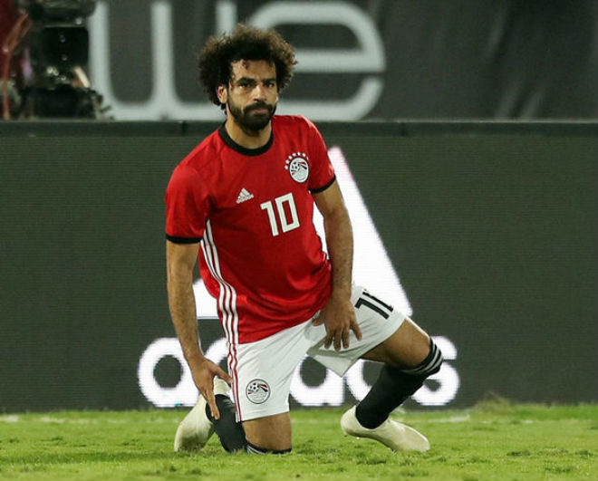 Salah chấn thương: Ám ảnh &#34;lời nguyền kép&#34; khó tranh QBV với Ronaldo - 1
