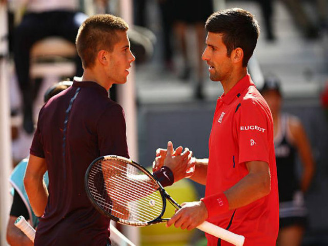 Trực tiếp tennis Djokovic - Coric: Căng thẳng giằng co (Chung kết Thượng Hải Masters)