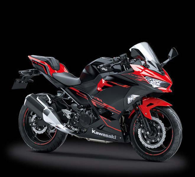 Phân khúc sportbike 250cc: Chọn Ninja 250 hay Yamaha YZF-R25 mới? - 2