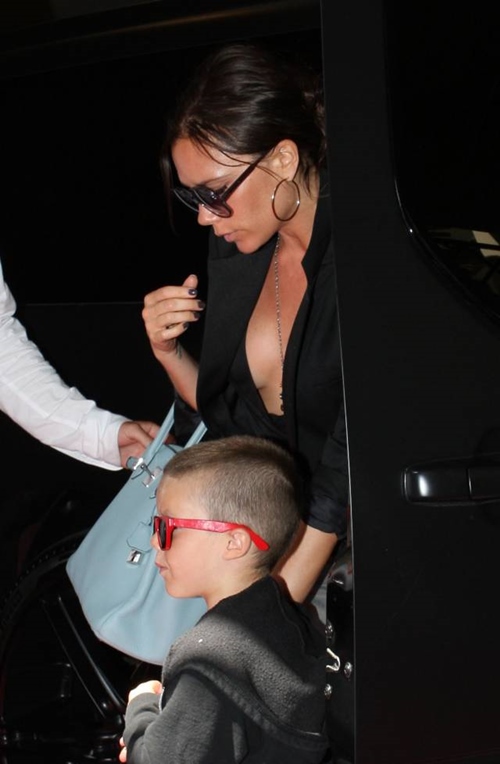 Victoria Beckham tích cực lăng xê mốt gợi cảm ủng hộ trào lưu nữ quyền - 3