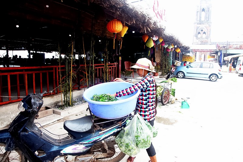 Nhà thờ Trái tim: Khi hoang tàn thành chốn rong chơi - 5