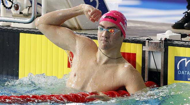 Siêu nhân &#34;6 vàng đeo trĩu cổ&#34; ở Olympic trẻ: Đỉnh như Michael Phelps - 1