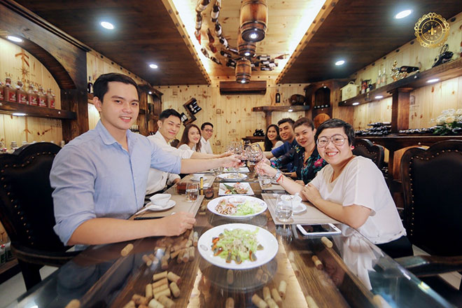 Trải nghiệm ẩm thực độc đáo cùng không gian riêng tư ấm cúng cực chất Tại Cheerhouse - 1