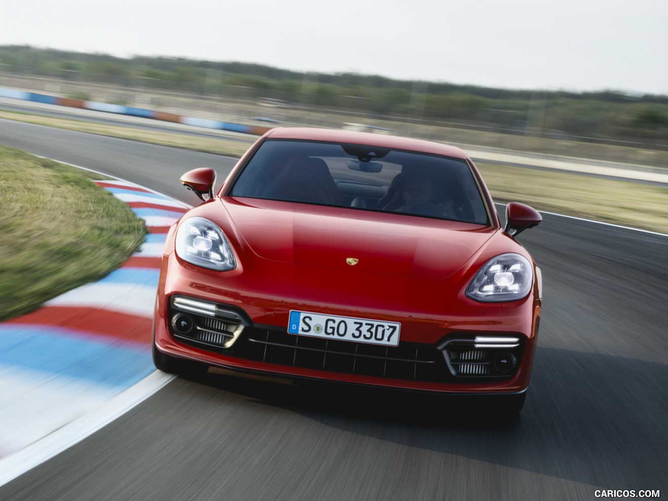 Porsche ra mắt bộ đôi Panamera GTS mới, giá bán hơn 8 tỷ đồng - 6
