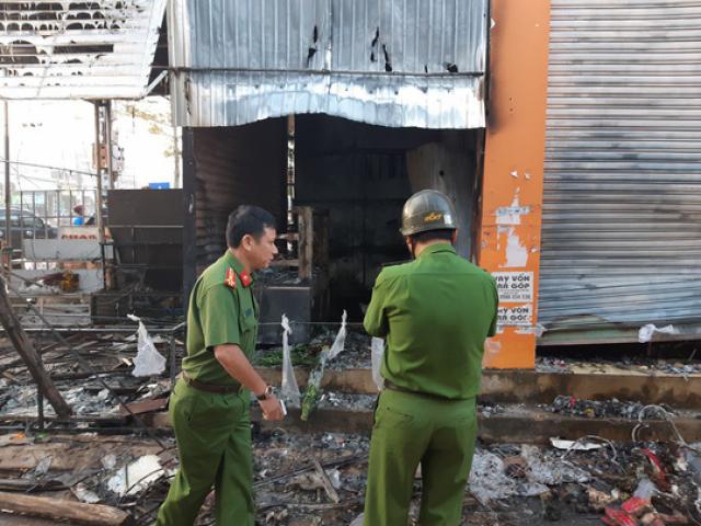 Hỏa hoạn thiêu rụi cửa hàng hoa, 2 người tử vong